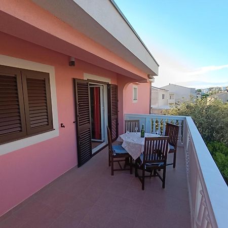 Apartmani Peko Pag Town Exterior photo