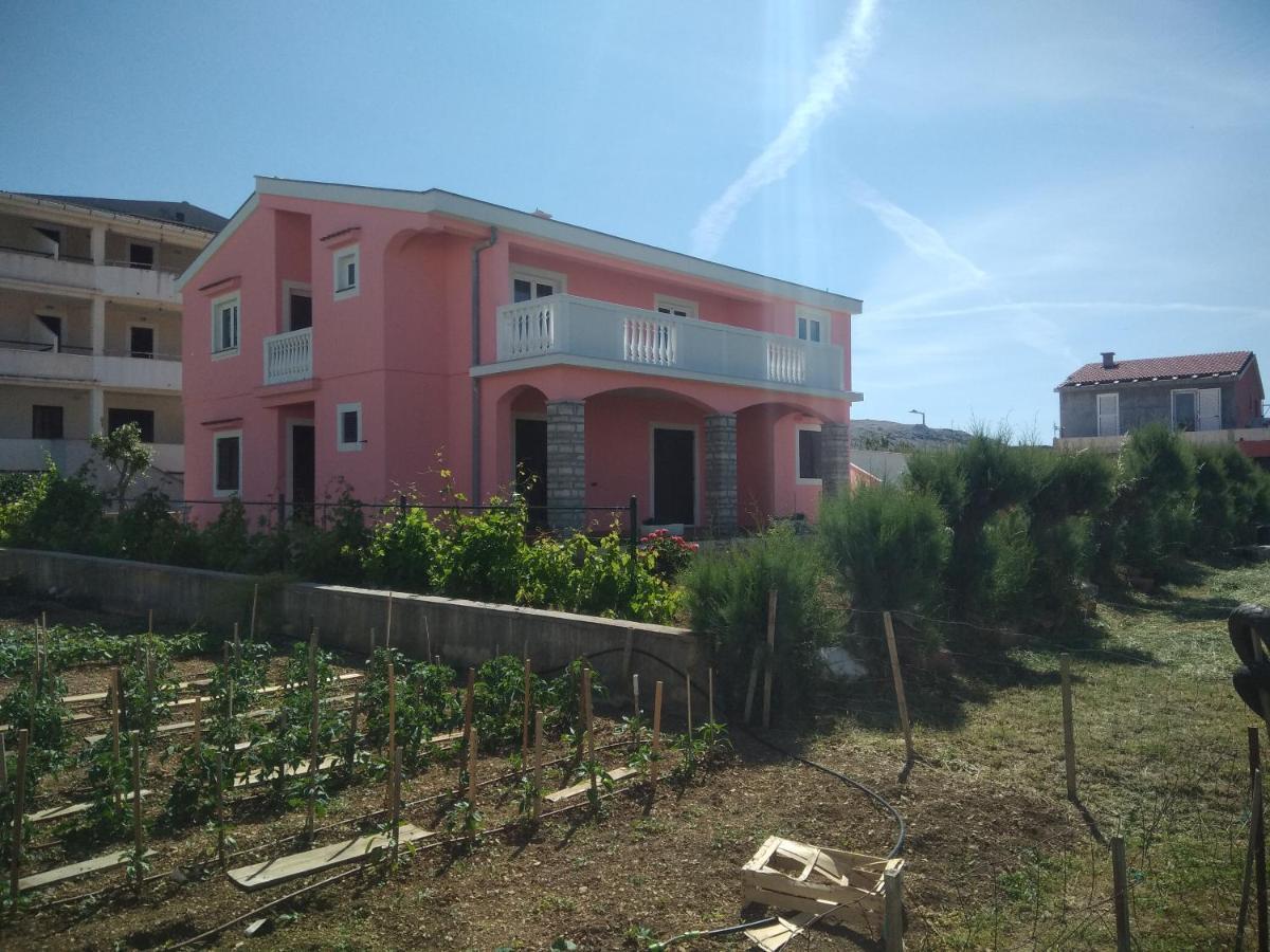 Apartmani Peko Pag Town Exterior photo